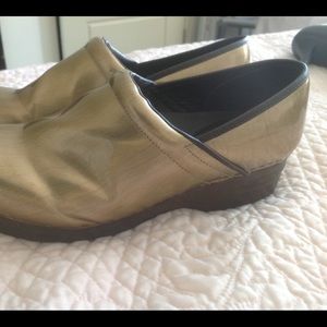 Gold Croft & Barrow Clogs